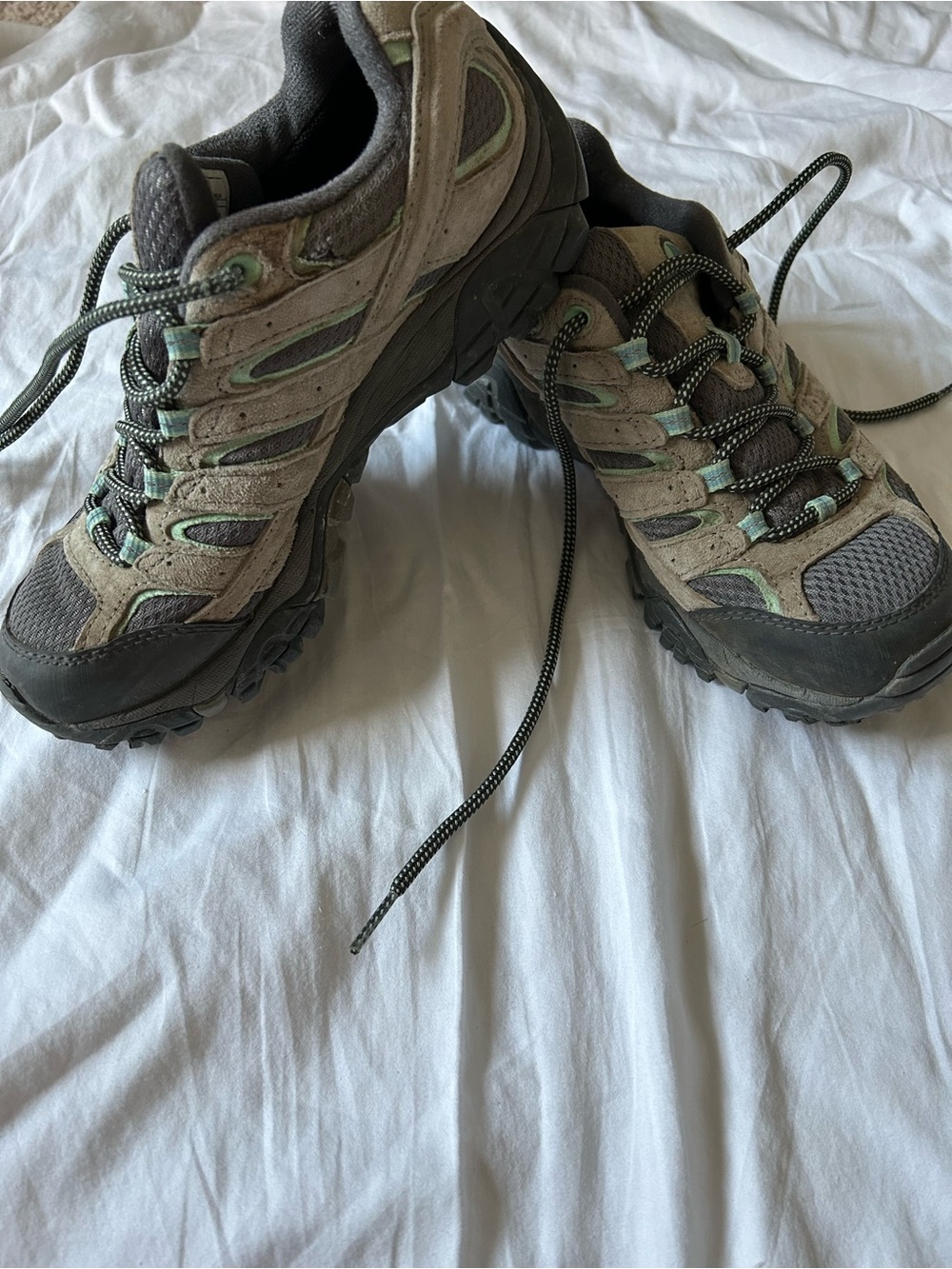 Woman’s Merrell Hiking Shoes